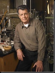 FRINGE: When an unlikely trio uncovers a deadly mystery that involves a series of unbelievable events, they discover it may be part of a larger, more disturbing pattern that blurs the line between science fiction and technology on FRINGE airing Tuesdays (9:00-10:00 PM ET/PT) this fall on FOX. Pictured: John Noble as Dr. Walter Bishop ©2008 Fox Broadcasting Co. Cr: Michael Lavine/FOX