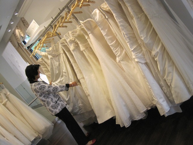 [dress0063.jpg]