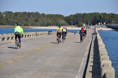 SNF-WOW at abandoned bridge on A1A 