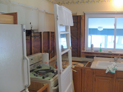 http://lh3.ggpht.com/_H6OF0iQPPIQ/SiwpyZFxmKI/AAAAAAAARPI/xuvqw7BT0A8/s400/Kitchen%20010.jpg