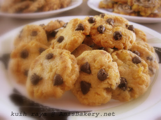 Chocolate Chip Cornflakes Cookies