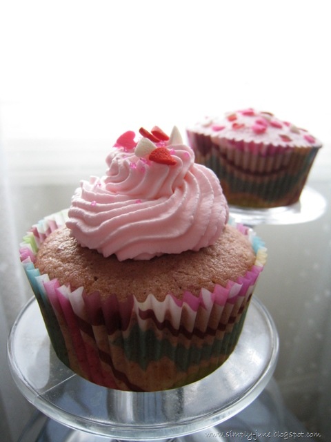 [Strawberry Cupcake-1[8].jpg]