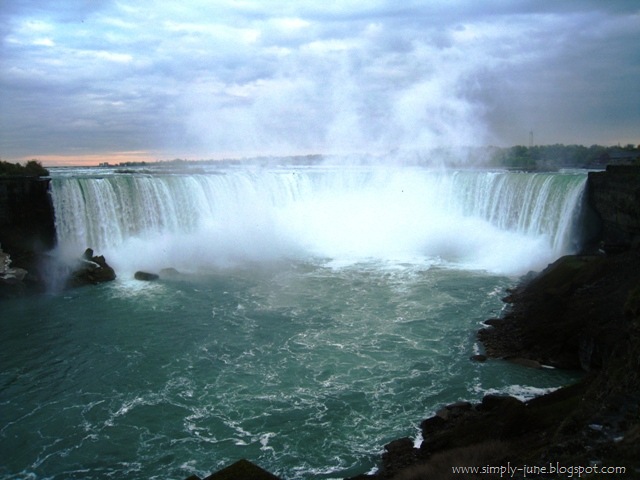 [Niagara Falls-5[7].jpg]