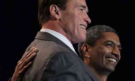 KR Sridhar hugs California administrator Arnold Schwarzenegger at the Bloom Box launch at eBay HQ