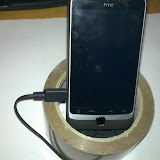 Und da einfach das Handy drauf.