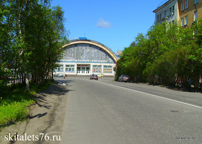 Площадь Спорта в Мурманске