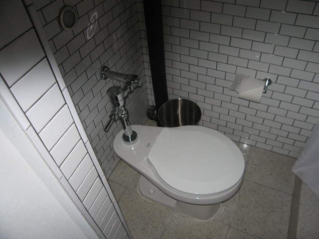 [NYCDec20080082.jpg]
