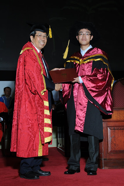 http://lh3.ggpht.com/_HbEIGm1amog/SnWd22YGRsI/AAAAAAAAIps/j5wl1LuayRY/s640/N10_0011.JPG