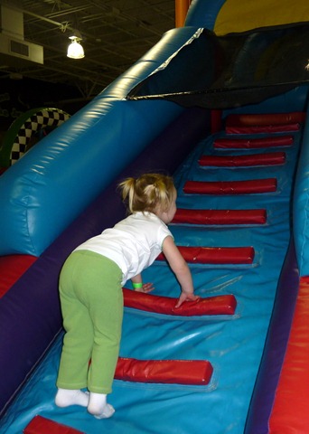 [Uncle Mike, Aunt Christine + Nicole at Bounce Magic (18)[2].jpg]