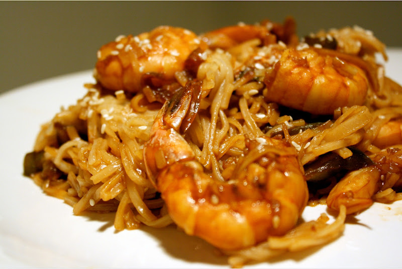 Spicy Shrimp Over Rice Noodles The Carnivore and the Vegetarian