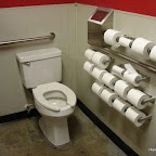 unusual_and_funny_toilets_23