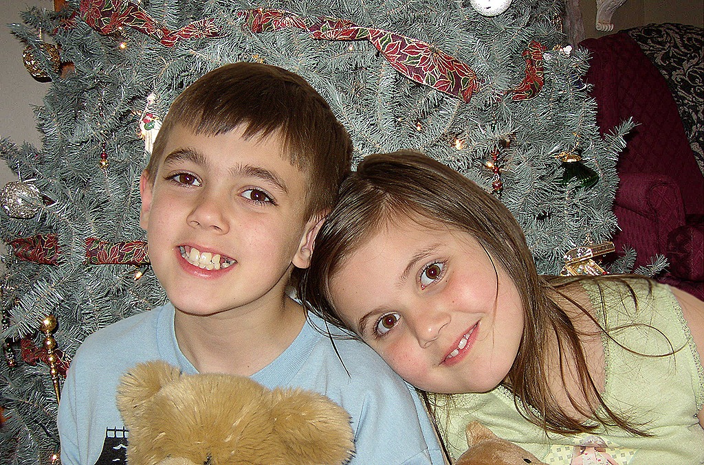 [Tanner and Harper Christmas 2004[5].jpg]