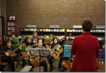 Muziek tussen de rekken in de Bib Muziek tussen de rekken in de Bib
