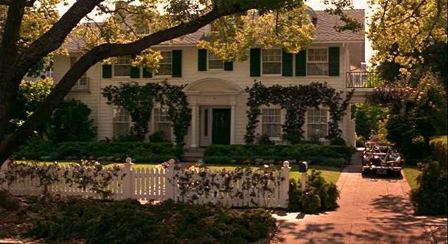 [father-of-the-bride-house-exterior[112].jpg]