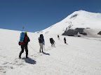 elbrus_ven%C3%A4l%C3%A4iset.JPG