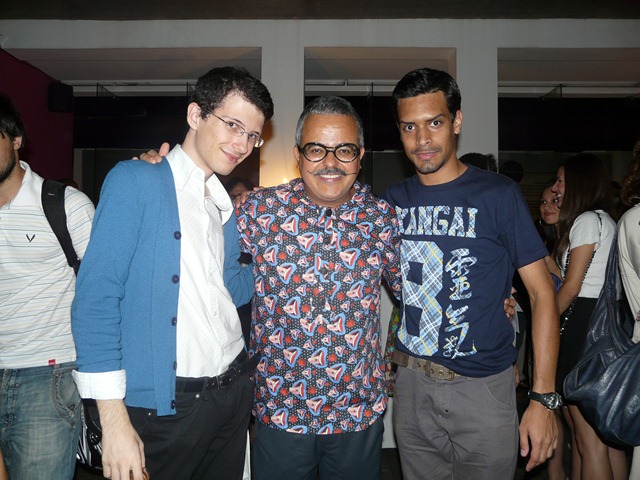 [Eu, Ronaldo Fraga e Thiago Phelipe[4].jpg]