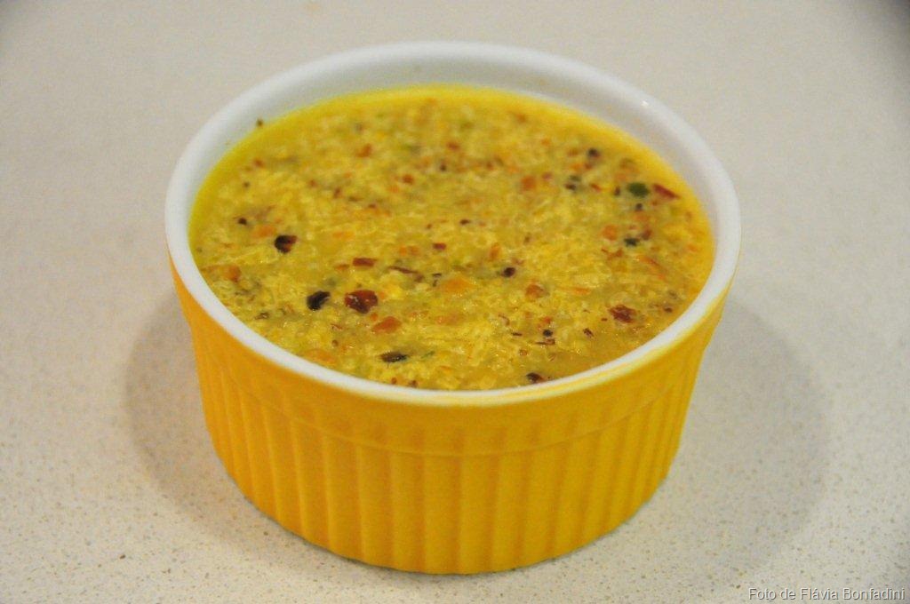 [sobremesas - sorvete de pistachio, amendoa, cardamono e açafrão[1].jpg]