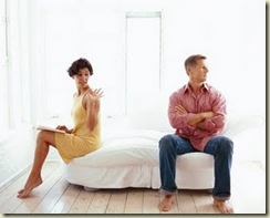 casal-briga-cama[2].jpg (244×197)