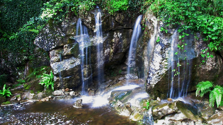 The waterfalls near the Rock Close