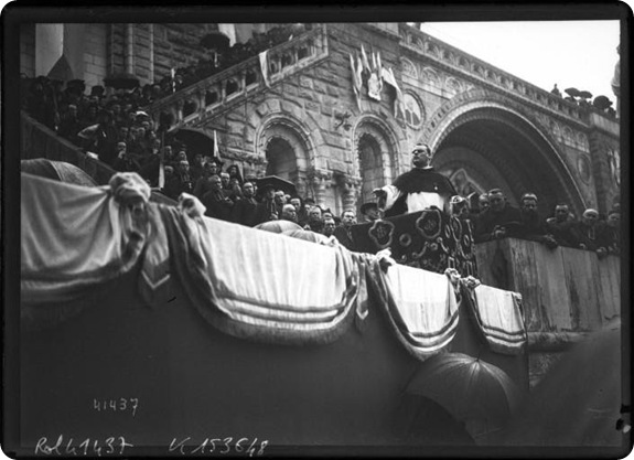 lourdes02