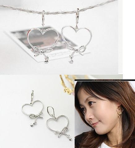 [heart dangling 11.8[4].jpg]
