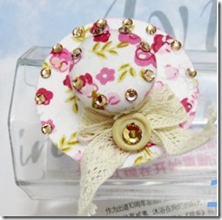 Small cap hair clip