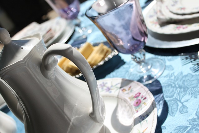 [outdoor tablesetting 289.jpg]
