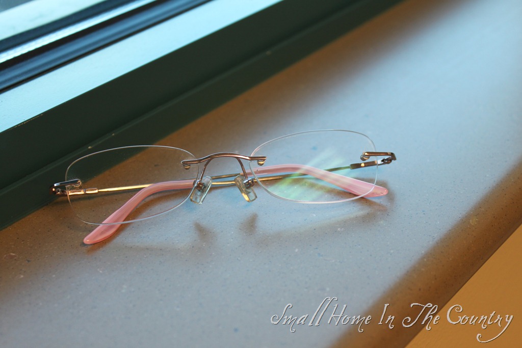 [glasses 002[13].jpg]