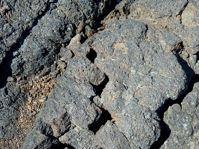 [2010-08-26 -2- ID, Craters of the Moon National Monument -1180[4].jpg]