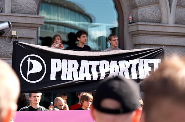 [Piratpartiet_demonstration[13].jpg]