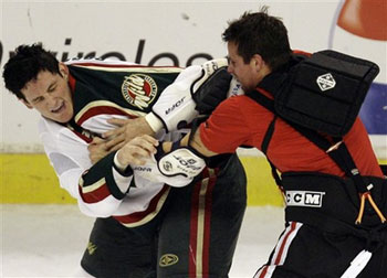<p>2006/09/24 - Derek Boogaard vs Reed Low</p>