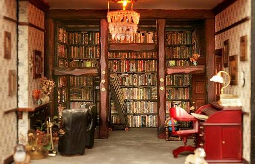 funny_doll_house_9.jpg