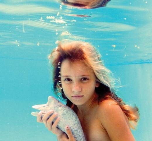girls_and_water_18.jpg
