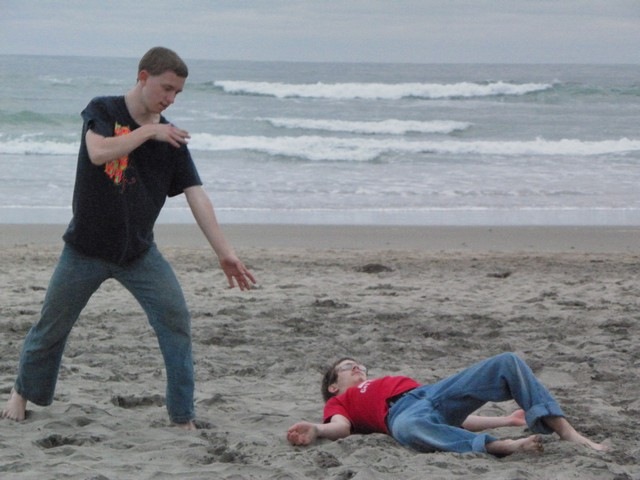 [beach trip 23[3].jpg]