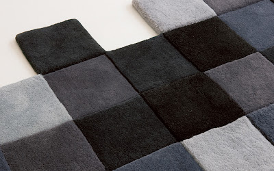 7383 Sofá y alfombra pixelizadas de Ron Arad