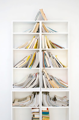 Decora tu casa con un original árbol de Navidad sin gastar ni un euro shelftree Decora tu casa con un original árbol de Navidad sin gastar ni un euro
