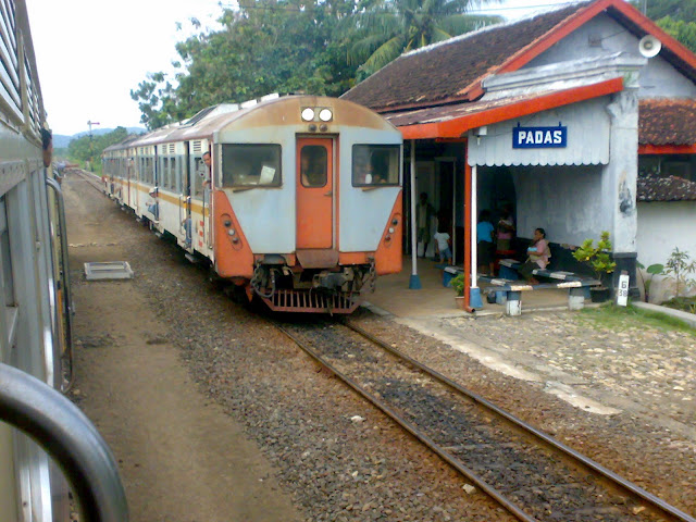 [Image: 08052010047.jpg]