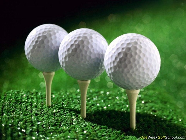 [fond_ecran_balles_golf[4].jpg]