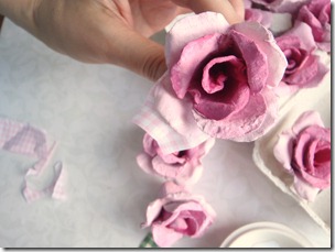 tutorial rose di cartone uova-14