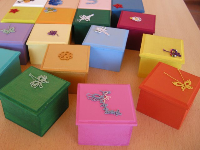 Cajas decoradas en escorzo