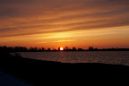  &ndash; Vulkanische zonsondergang Noord-AA Zoetermeer
15-04-2010