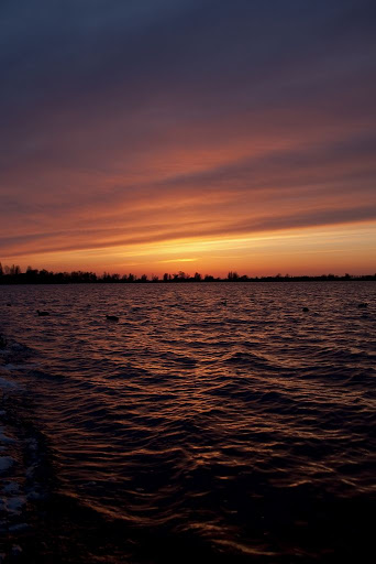  &ndash; Vulkanische zonsondergang Noord-AA Zoetermeer<br />
15-04-2010