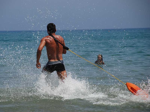 [lifeguard-running[39].jpg]