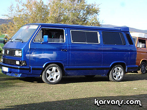 VW T3 Caravelle 21 T3 Caravelle convertida en multivan con un interior de
