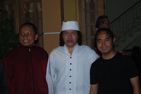 Wong Ilang dirangkul CN, Subhanallah...