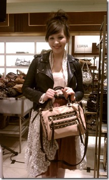[R--eM-Launch-Macys-10_thumb4[4].jpg]