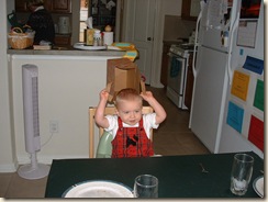 20100103_JeffreyInCookieBox03