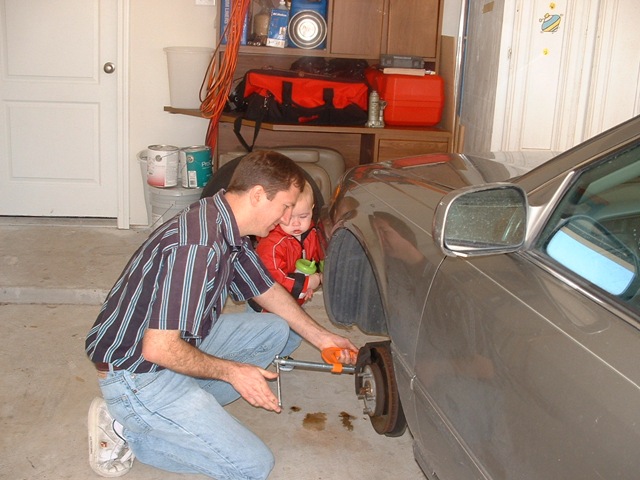 [20100206_WorkingOnBrakes01[3].jpg]