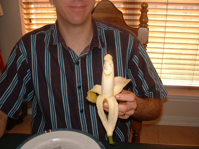[20100206_RonnieBananaFace01[3].jpg]
