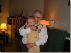 20091224_JeffreyGrannyHug